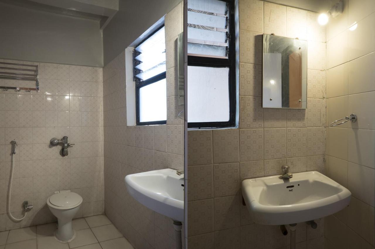 Oyo Flagship 37830 Hotel Aakar International Satara Bagian luar foto