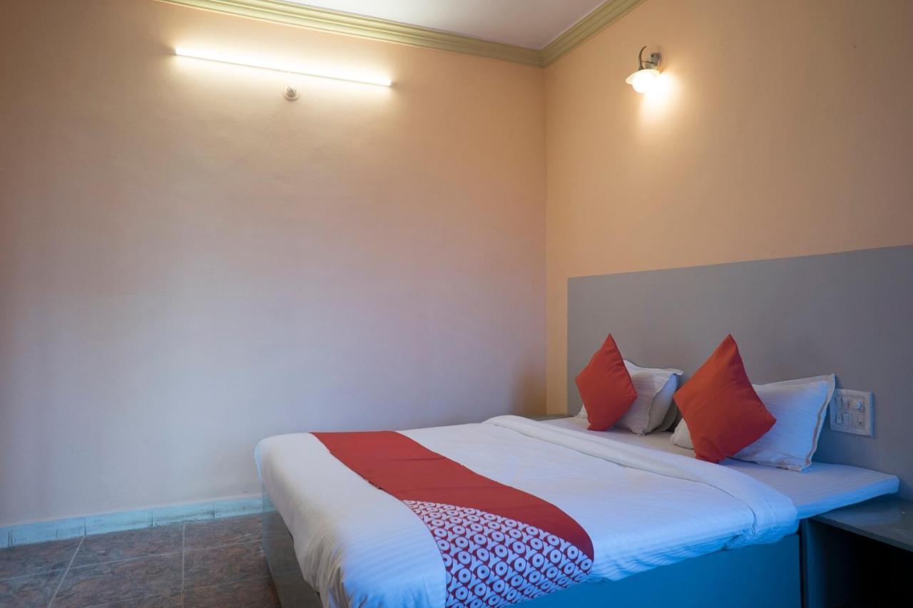 Oyo Flagship 37830 Hotel Aakar International Satara Bagian luar foto