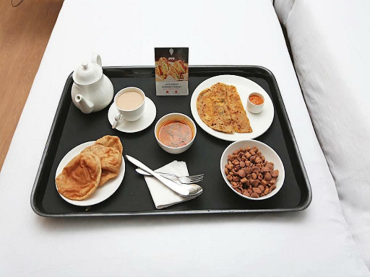 Oyo Flagship 37830 Hotel Aakar International Satara Bagian luar foto
